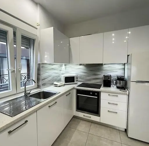 Epicenter Apartment - Heraklion